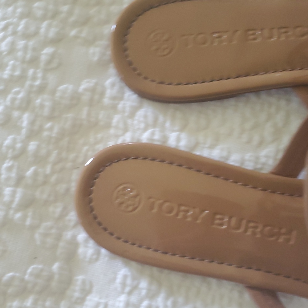 TORY BURCH MILLER SANDALS /SIZE:10 /COLOR:TAN /SHINY - Picture 5 of 14